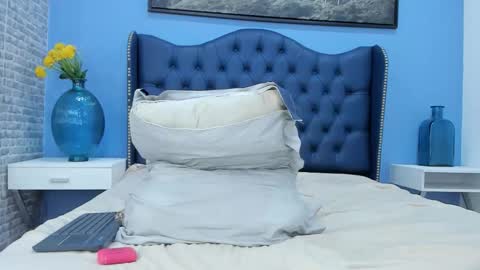 Snapshot of casper_white_ chatting on 10-03-25, 05:04 casper_white_ online show from 10-03-25, 05:04