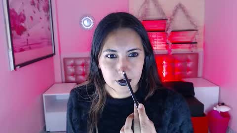 573215024606 online show from 10-21-25, 09:15