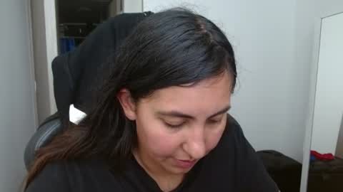 573215024606 online show from 06-19-26, 06:23