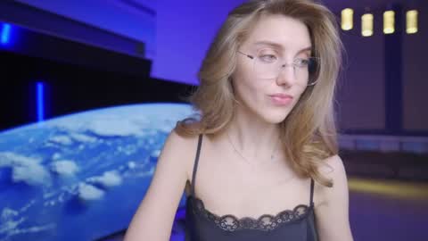 Seductress Cassia  FINDOM AND SADISM  NO NUDE online show from 04-11-26, 04:33