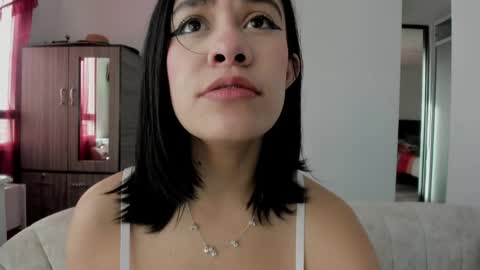 Snapshot of cassie_jones1 chatting on 04-19-26, 09:06 Cassie Jones online show from 04-19-26, 09:06