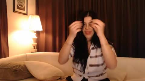 Snapshot of cassiealvarez chatting on 06-19-26, 01:32 cassiealvarez online show from 06-19-26, 01:32