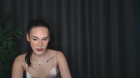 Cassie online show from 05-17-26, 01:18