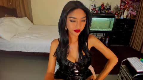 CassieValbalera online show from 06-01-26, 03:19