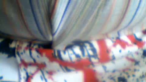 Snapshot of castells chatting on 06-18-26, 03:27 castells online show from 06-18-26, 03:27