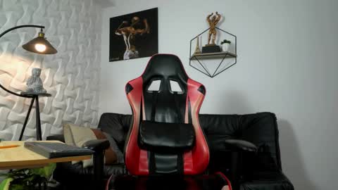 Matheo Brown online show from 03-25-26, 08:04