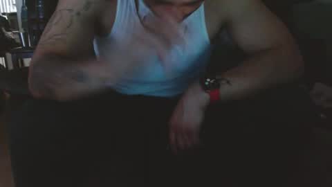Snapshot of castle_frank91 chatting on 07-13-26, 04:43 Castle frank91 online show from 07-13-26, 04:43