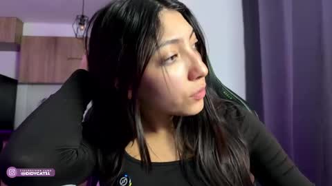 Snapshot of cat_didy chatting on 05-19-26, 05:47 Didy online show from 05-19-26, 05:47