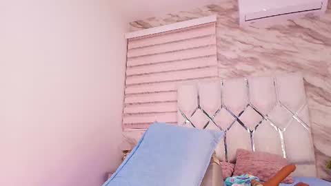 Snapshot of cataleya__ebony chatting on 06-13-26, 03:15 cataleya online show from 06-13-26, 03:15