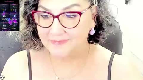 Snapshot of cataleya_mom_ chatting on 07-17-26, 02:18 cataleya online show from 07-17-26, 02:18