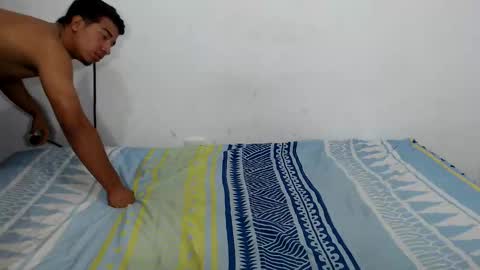 cataliinah_ online show from 04-18-26, 07:58