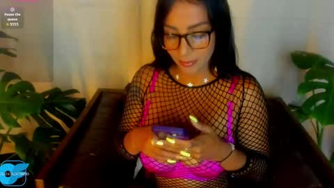 Snapshot of caterinezapataa chatting on 04-24-26, 04:31 Caterine Zapata online show from 04-24-26, 04:31
