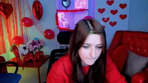 Snapshot of catherine_kitty chatting on 02-20-25, 05:18 Catherine online show from 02-20-25, 05:18