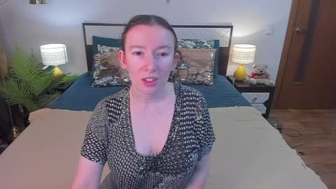 Catrin online show from 04-10-26, 06:29