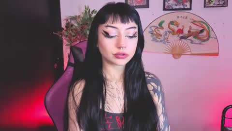 Snapshot of cati_petite chatting on 07-11-26, 12:30 Cati help me reach my goal of 100 thumbs up again 3 online show from 07-11-26, 12:30