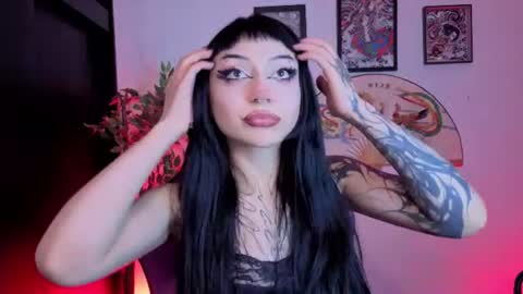 Snapshot of cati_petite chatting on 07-15-26, 05:34 Cati help me reach my goal of 100 thumbs up again 3 online show from 07-15-26, 05:34