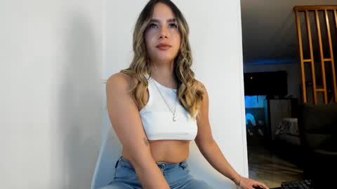 Snapshot of cattaleya_rose chatting on 01-13-26, 03:12 Catta online show from 01-13-26, 03:12