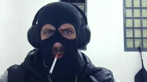 Carlos A online show from 04-21-26, 01:53