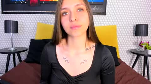 Snapshot of cayetana_01 chatting on 06-08-26, 07:58 cayetana online show from 06-08-26, 07:58