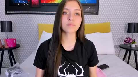 Snapshot of cayetana_01 chatting on 07-13-26, 07:16 cayetana online show from 07-13-26, 07:16