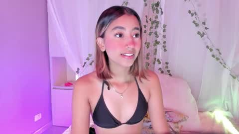 Snapshot of cayetanamiles chatting on 11-14-25, 10:18 cayetanamiles online show from 11-14-25, 10:18