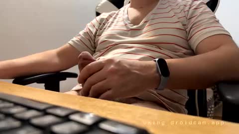 Tomys online show from 11-18-25, 02:06