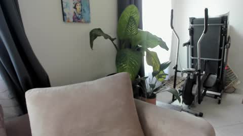 ccuteass online show from 12-04-24, 02:37