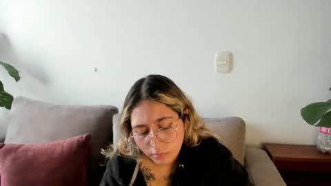 ccuteass online show from 03-11-25, 05:24