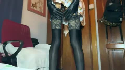 Snapshot of ccxora chatting on 12-17-24, 05:58 ccXora online show from 12-17-24, 05:58