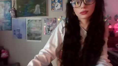 Cecelia Taylor online show from 04-15-26, 01:23