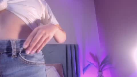 Snapshot of celesttequeen chatting on 04-15-26, 07:58 Celeste Quenn online show from 04-15-26, 07:58