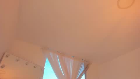 Ari online show from 09-10-25, 09:04