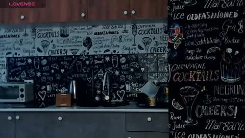 Celine online show from 04-05-26, 11:51