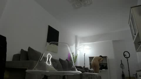 Snapshot of celine_roxelle chatting on 05-16-26, 08:18 Celine Roxelle online show from 05-16-26, 08:18