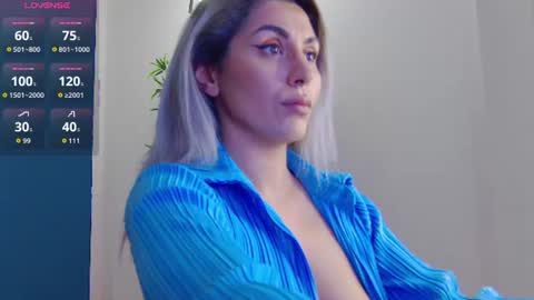 Snapshot of celinemeyerr chatting on 06-30-26, 04:57 CelineMeyer online show from 06-30-26, 04:57