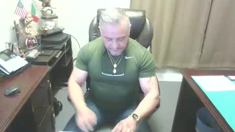 Chuck online show from 01-12-26, 01:00