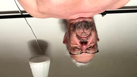 Snapshot of challe53 chatting on 05-18-26, 07:03 challe online show from 05-18-26, 07:03