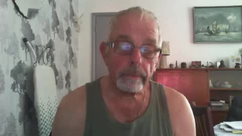 Snapshot of champers37 chatting on 07-09-26, 09:46 Champers online show from 07-09-26, 09:46