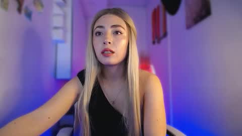 channel_blonde_a online show from 09-15-25, 05:51