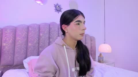 Snapshot of channel_sofia chatting on 07-15-26, 12:38 Channel Sofia online show from 07-15-26, 12:38