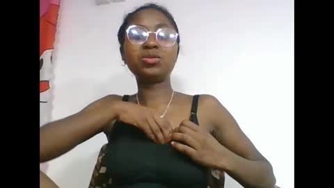 chantale483461 online show from 05-03-26, 08:42