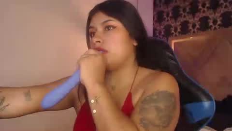 Snapshot of chantalpetit chatting on 07-07-26, 03:05 chantalpetit online show from 07-07-26, 03:05