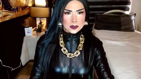 Snapshot of charismatic_apple chatting on 02-23-26, 06:33 charismatic_apple online show from 02-23-26, 06:33