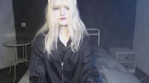 Snapshot of charlie_crystal chatting on 02-07-26, 12:36 Charlie online show from 02-07-26, 12:36