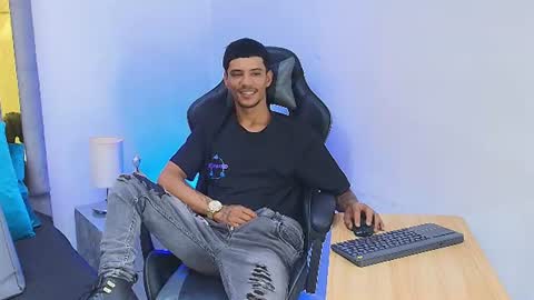 Snapshot of charlie_oconnor chatting on 06-18-26, 08:46 Charlie oconnor online show from 06-18-26, 08:46
