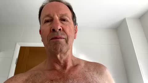 Snapshot of charlieg123 chatting on 06-16-26, 07:11 Gary online show from 06-16-26, 07:11