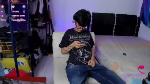 Snapshot of charlietaylorr__ chatting on 06-21-26, 03:31 Charlie online show from 06-21-26, 03:31