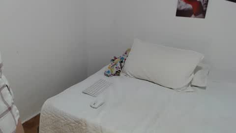 karinaa independent model online show from 08-06-26, 05:09