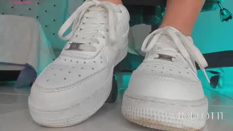 charlotte  grey online show from 01-16-26, 08:02