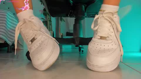 charlotte  grey online show from 01-31-26, 07:56